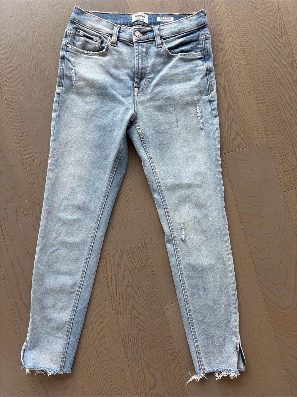 Kensie Vintage Luxe - ultimate high rise skinny 4/27 Light Wash Skinny Jeans